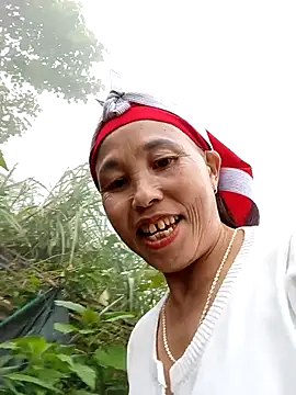 me-cute online show from October 1, 1:00 am