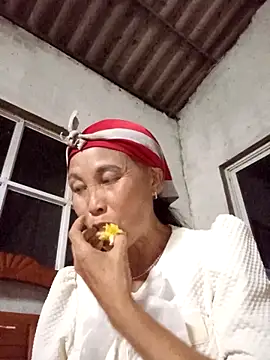 me-cute online show from October 2, 5:42 pm