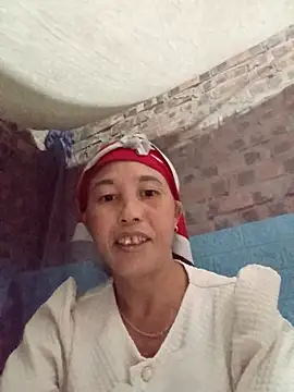 Snapshot of me-cute chatting on October 28, 10:56 pm me-cute online show from October 28, 10:56 pm