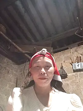 Snapshot of me-cute chatting on October 29, 11:12 am me-cute online show from October 29, 11:12 am