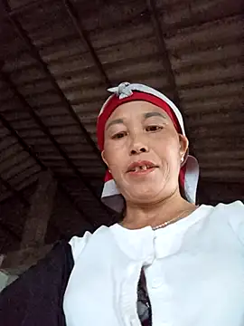 Snapshot of me-cute chatting on November 7, 11:38 pm me-cute online show from November 7, 11:38 pm