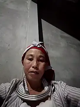 Snapshot of me-cute chatting on November 9, 6:17 pm me-cute online show from November 9, 6:17 pm