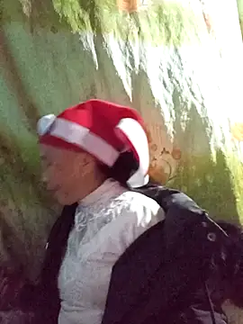 Snapshot of me-cute chatting on November 13, 1:54 pm me-cute online show from November 13, 1:54 pm