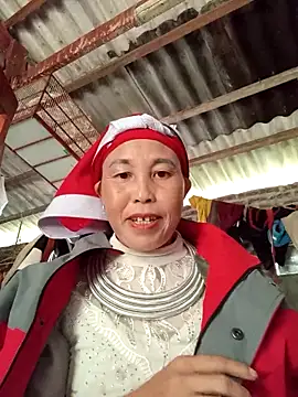 Snapshot of me-cute chatting on November 14, 2:10 am me-cute online show from November 14, 2:10 am