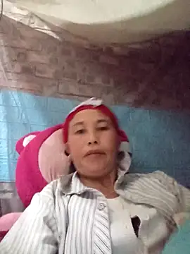 Snapshot of me-cute chatting on November 15, 10:37 pm me-cute online show from November 15, 10:37 pm