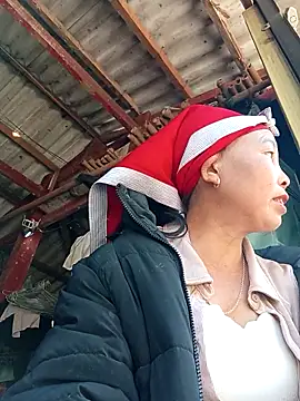 Snapshot of me-cute chatting on November 25, 1:38 am me-cute online show from November 25, 1:38 am