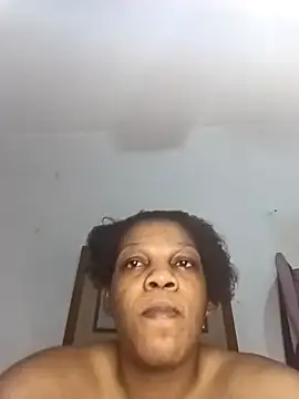 HappygalTheQueen online show from March 16, 8:13 pm