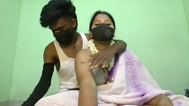 Shneeha le online show from October 15, 5:02 pm