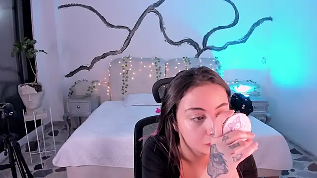 SarahCastro1  online show from September 16, 4:35 am