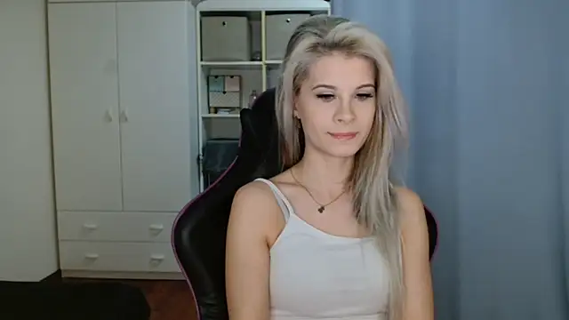 KristineGlow online show from April 16, 6:14 am