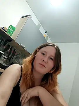 Snapshot of MiaKissy chatting on September 13, 5:13 pm MiaKissy online show from September 13, 5:13 pm