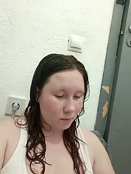 Snapshot of MiaKissy chatting on October 19, 8:20 pm MiaKissy online show from October 19, 8:20 pm