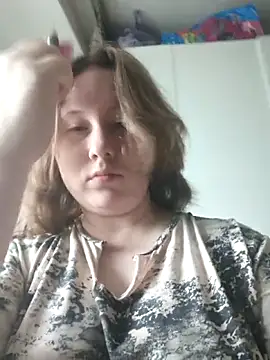 Snapshot of MiaKissy chatting on June 1, 5:31 am MiaKissy online show from June 1, 5:31 am