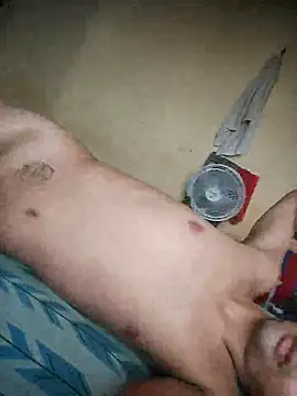 Snapshot of gs906374 chatting on October 14, 3:24 pm gs906374 online show from October 14, 3:24 pm