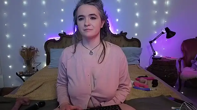 SilkenSin online show from March 21, 9:18 pm