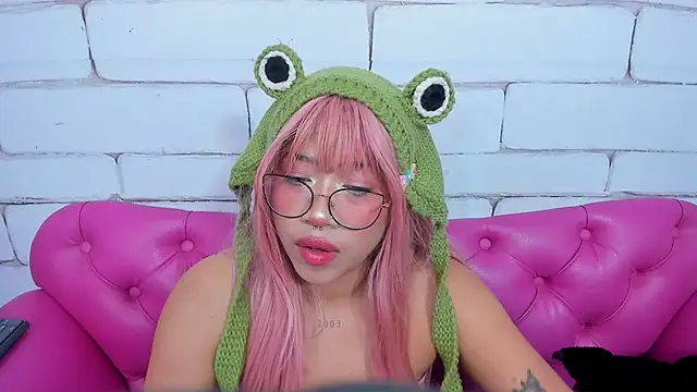 Snapshot of SafiroAgataaa chatting on September 18, 11:23 am SafiroAgataaa online show from September 18, 11:23 am