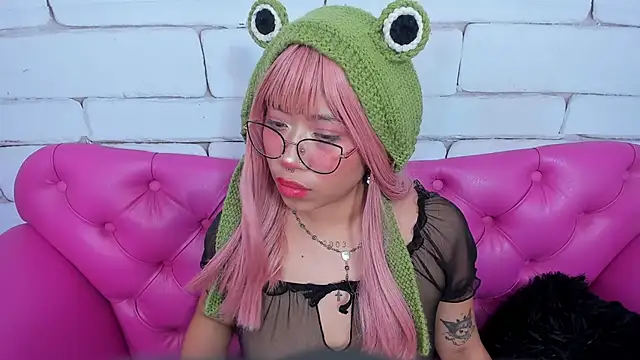 Snapshot of SafiroAgataaa chatting on September 20, 8:15 am SafiroAgataaa online show from September 20, 8:15 am