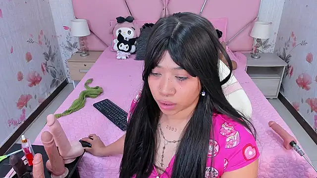 Snapshot of SafiroAgataaa chatting on October 18, 9:59 pm SafiroAgataaa online show from October 18, 9:59 pm