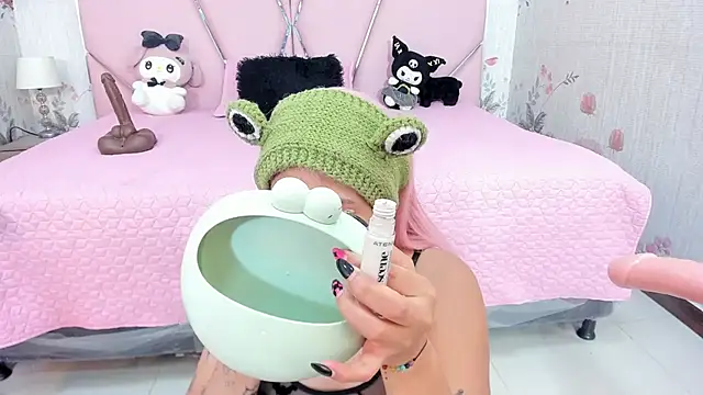 SafiroAgataaa online show from March 4, 8:04 pm