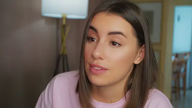 Snapshot of KateCarrey chatting on September 17, 7:32 am KateCarrey online show from September 17, 7:32 am