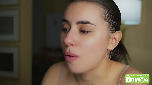 Snapshot of KateCarrey chatting on October 6, 7:22 pm KateCarrey online show from October 6, 7:22 pm