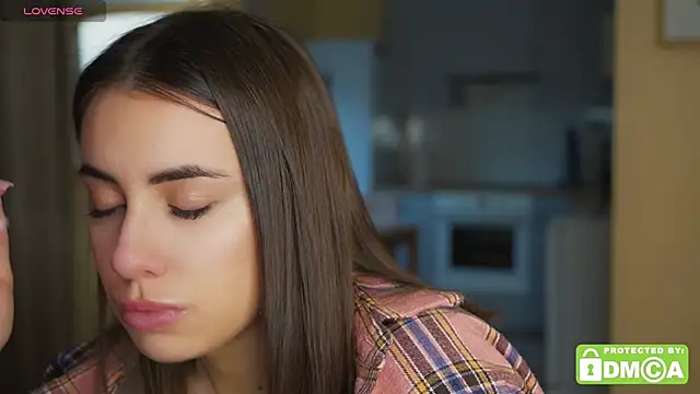 Snapshot of KateCarrey chatting on October 25, 8:22 am KateCarrey online show from October 25, 8:22 am