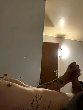 Snapshot of pimousssse chatting on November 5, 10:15 am pimousssse online show from November 5, 10:15 am