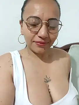 agatha sluttylatina online show from February 8, 9:13 am