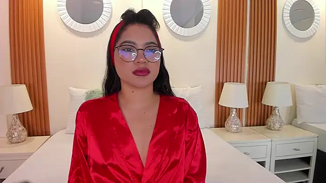 kendalFox  online show from September 9, 12:15 pm