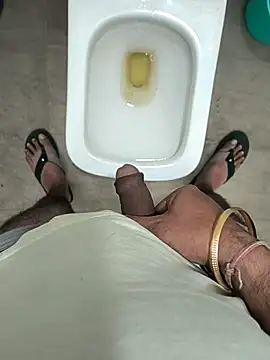 bigdick lickingexpert08 online show from January 14, 8:14 pm