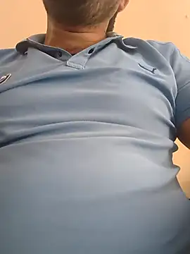Snapshot of bigdick_lickingexpert08 chatting on April 24, 8:28 am bigdick lickingexpert08 online show from April 24, 8:28 am