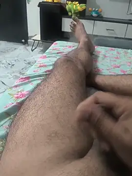 Snapshot of bigdick_lickingexpert08 chatting on June 4, 9:48 am bigdick lickingexpert08 online show from June 4, 9:48 am