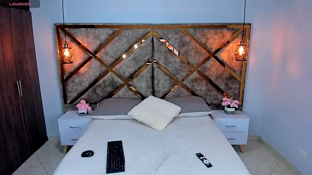 Lucia jane online show from April 23, 7:49 pm