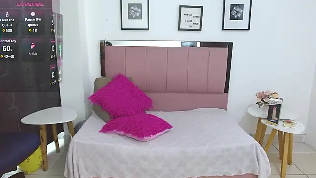 SammySmall F w online show from February 2, 10:19 pm