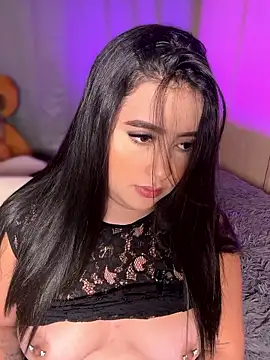 Emiily Moore1 online show from January 7, 11:51 pm