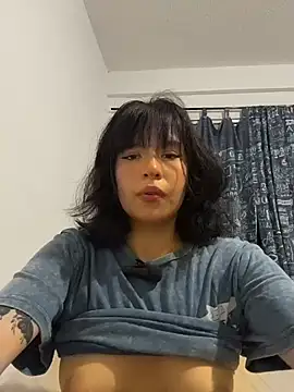 Snapshot of aliciia_23 chatting on November 27, 3:19 am aliciia 23 online show from November 27, 3:19 am