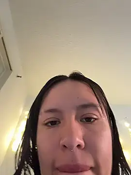 Snapshot of aliciia_23 chatting on December 15, 9:52 pm aliciia 23 online show from December 15, 9:52 pm