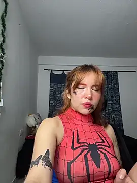 Snapshot of aliciia_23 chatting on February 9, 12:47 am aliciia 23 online show from February 9, 12:47 am