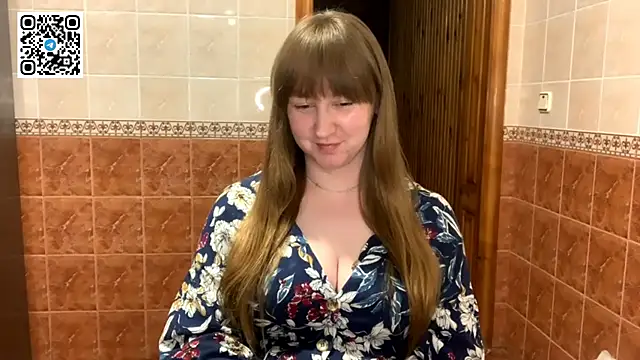 MaroonMoon  online show from September 14, 7:24 pm