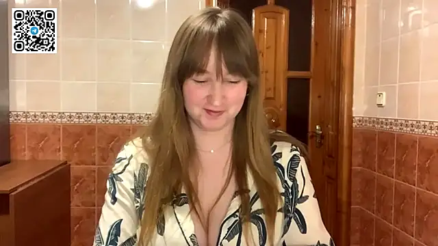 MaroonMoon  online show from October 30, 8:31 pm