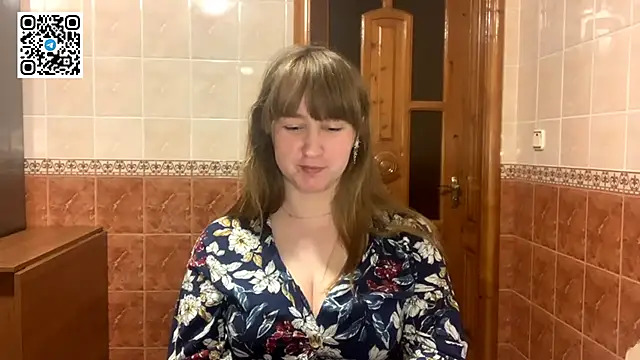 MaroonMoon  online show from November 22, 8:52 pm