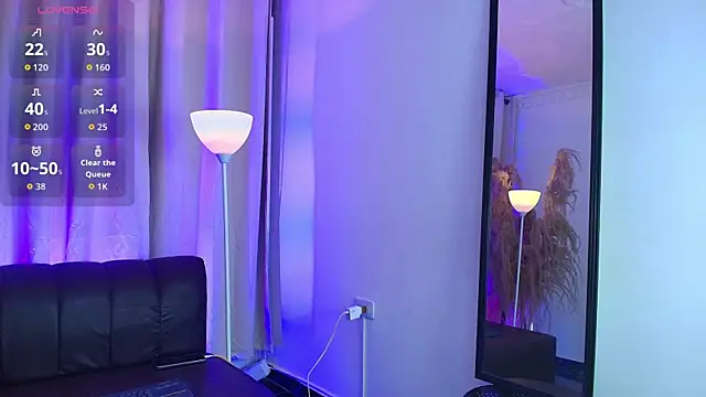 Cat Kiss online show from October 2, 3:13 am