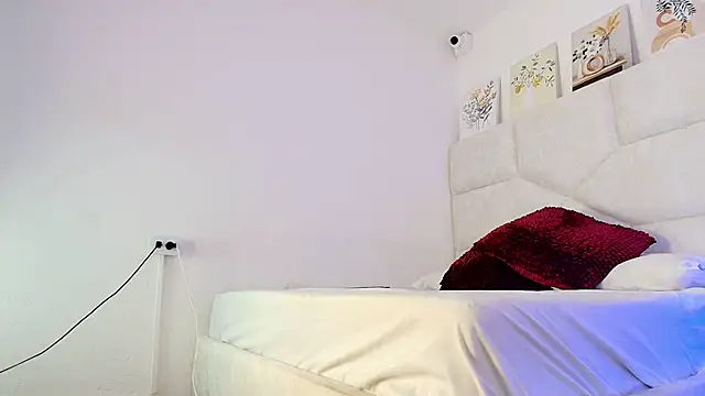 elizawiliamst online show from April 21, 6:01 pm