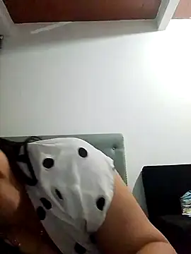 tiffany Johnson1 online show from September 28, 3:56 am