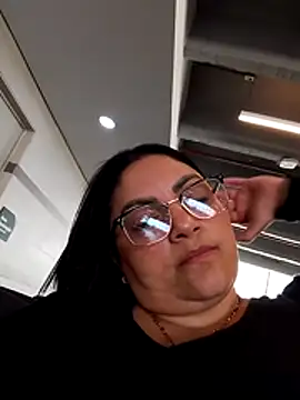 tiffany Johnson1 online show from October 30, 6:30 pm