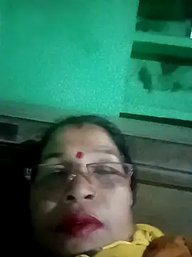 Manavi x online show from April 1, 2:03 pm