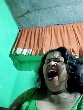 Manavi x online show from May 10, 4:12 pm