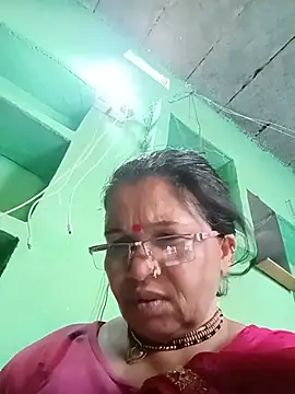 Manavi x online show from June 2, 12:40 pm