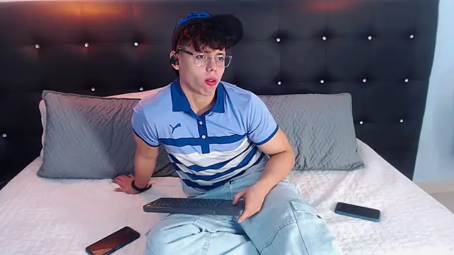 Jhoumod 21 online show from October 4, 10:35 am