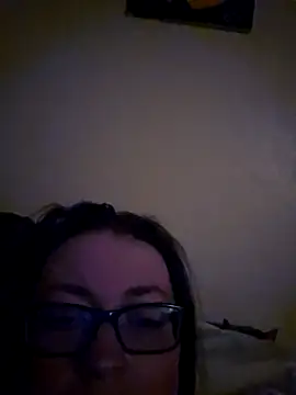 Yamiko42 online show from April 18, 1:04 pm